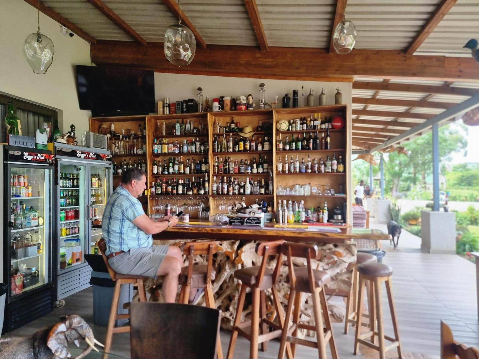 Goggas Nest Bnb & Restaurant Matsapha Kültér fotó